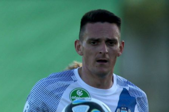 Calzona ho vyradil na poslednu chvilu Slovan nechcel zaplatit sumu okolo miliona Polievka ma namierene k rivalovi