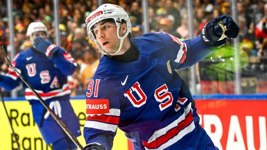 Odwazny tah Chicaga v NHL Multimilionova zmluva pre zraneneho hraca