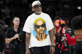 Putin mal vzdy pri sebe modelky super chlap Dennis Rodman spomina na luxusny dar od ruskeho prezidenta