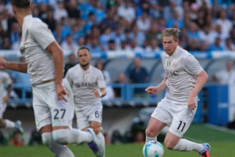 Vitazny start Neapola hviezdna posila z PL dala gol