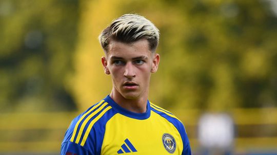 Bili sa o neho ceske kluby Slovaci uchmatli talent Madarom Musi sa vzdat jedneho obcianstva