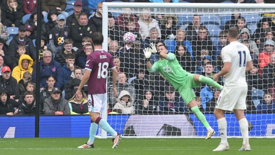 Dubravka hrdinom Burnley Chelsea padla na Old Trafforde