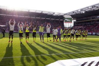 Favoriti uspeli na ihriskach superov v Monchengladbachu padlo desat golov