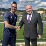 Hamsik tercom ostrej kritiky Mal byt vzorom teraz ublizuje