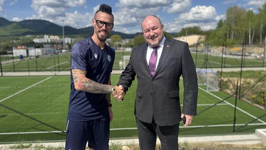 Hamsik tercom ostrej kritiky Mal byt vzorom teraz ublizuje