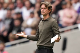 Ked vas trafi lopta do ruky nie je penalta Trener Tottenhamu chce revolucne zmeny vo futbale