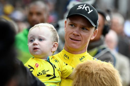 Narocne chvile pre sampiona a jeho rodinu