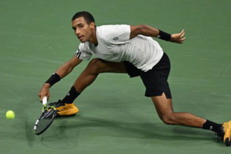 Nebudte spoluvinnikmi Zapas Davis Cupu bez divakov