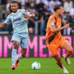 Nevyuzil sancu ist na prve miesto Juventus zavahal doma