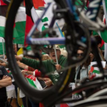 Odstrania vsetko co obsahuje slovo Izrael