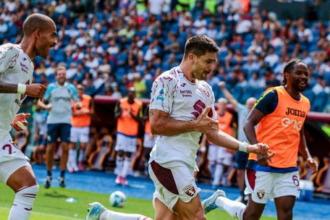 Prva vyhra prisla v 3 kole Turin sa jej dockal na stadione AS Rim