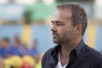 Slovensky klub kupili za korunu Otca mrzelo ze Taliani nedodrzali slovo Navrat Rezesa ku kosickemu futbalu sledoval aj Kozak