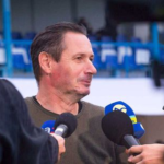 Vysiel tlak Weissovmu na tribune belasi neprisli