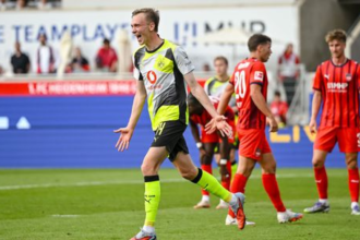 Wolfsburg bez zraneneho Vavra prisiel o tri body v nadstaveni Dortmund novym lidrom Bundesligy