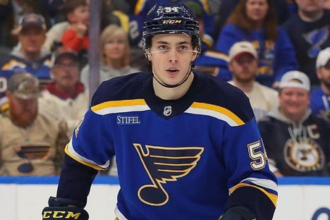 Dvorsky opat bodoval a ziada miesto v NHL Dvojica Slovakov dostala druhu sancu Honzeka poslal klub na farmu