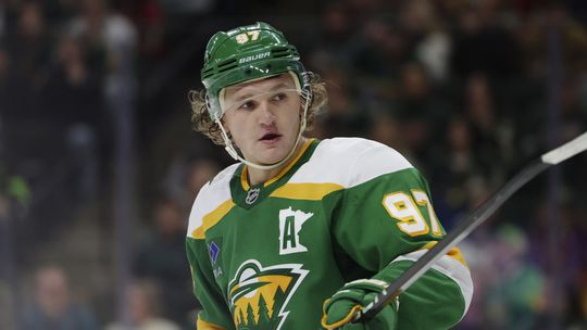Historicky moment pre hokej Rusky kridelnik a Minnesota dosiahli najlukrativnejsiu zmluvu v NHL