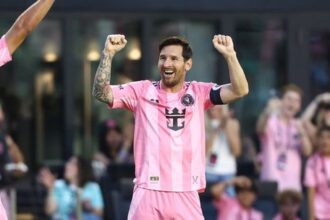 Hviezdny Argentincan zaziaril hetrikom Messi ziskal Zlatu kopacku