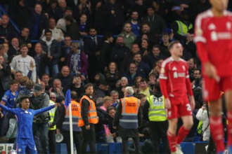 Liverpool znova bez bodu Arsenal vedie United vyhral