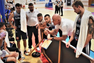 Na lavicke Slovenska skoncil po novom povedie susednu krajinu Naglic ma opat dva dzoby