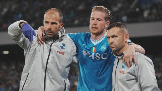 Neapol po Lobotkovi celi dalsej velkej strate De Bruyne strelil gol a zranil sa