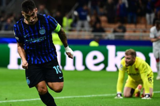 Prehra Slavie v Milane sposobena obrovskym kiksom golmana Atletico dominovalo aj bez Hancka Real nemal zmilovanie s Kajratom