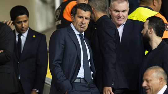 Ten Portugalcan je hajzel Na Luisa Figa v Barcelone nezabudli