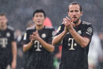 kolo osma vyhra Bayern opat hral vlastnu ligu Lipsko darovalo domacim sestgolovy pridel Darilo sa aj Wolfsburgu