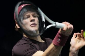 Bez straty setu Sinner ovladol turnaj v Parizi