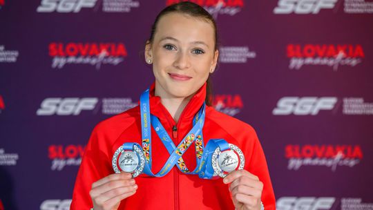Historicky uspech pre Slovensko 14 rocna gymnastka vybojovala striebro