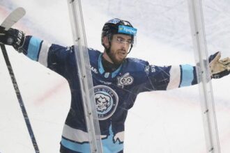 Kanonada lidra Nitra nasukala Zvolenu osem golov Senzacny obrat Ziliny Slovan vyhorel v Poprade