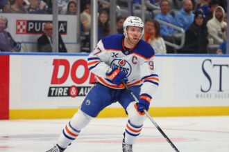 McDavid dosiahol 1100 bodov v 726 zapase