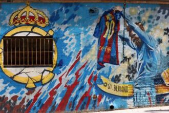 Messi ziskal ocenenie za hraca 21 storocia od Barcelony Prezradil preco v Katalansku neukoncil karieru