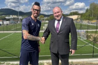 Nas futbal ma deficit 8 milionov eur tvrdil Huliak Zvaz reagoval na ministra sportu