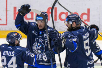 Nefungovalo nam absolutne nic Padli sme do jamy Kritika za hymnu Ponaucenie do buducnosti