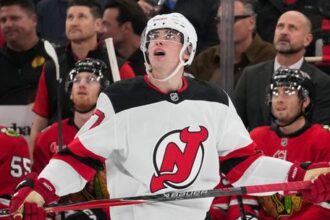 Nemec hrdinom diablov body ziskal chladnokrvnym najazdom Honzek nedohral po nestastnej kolizii suchoty Slafkovskeho