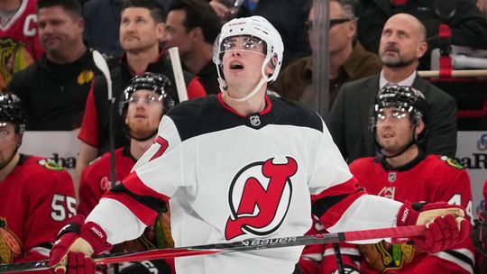 Nemec hrdinom diablov body ziskal chladnokrvnym najazdom Honzek nedohral po nestastnej kolizii suchoty Slafkovskeho