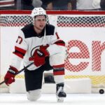 Nemec si 100 vystupenie v NHL pokazil uvodnym zavahanim Calgary s Honzekom zastavilo seriu prehier