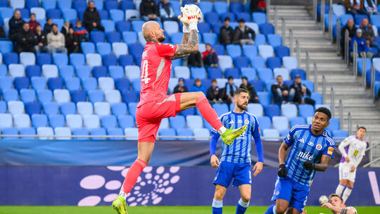 Slovan pred europskym subojom oznamil dolezity podpis