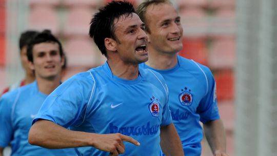 Tehlene pole ma nezamenitelny genius loci Slovan mal s akademiou problem uz za mojich cias a predsa vychoval najlepsieho brankara na Slovensku
