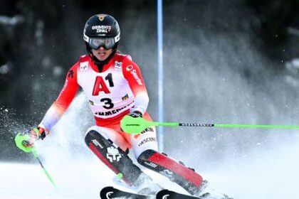 Favoritky natlacene jedna za druhou Rastova si zabezpecila tesne vedenie v prvom kole slalomu