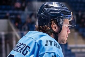 Hokejista Kukumberg je v umelom spanku po nehode