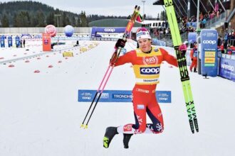 Norska dominancia pokracuje Klaebo a Digginsova triumfuju