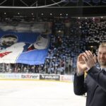 Po boku legiend so zaslzenymi ocami a paradnym choreom Na Slovane vyvesili Sersenov dres