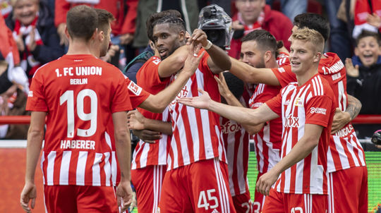 Prenasledovatel Bayernu utrpel tretiu prehru v sezone