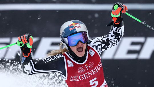 Shiffrinova mimo podia Ljuticova stratila takmer sekundu