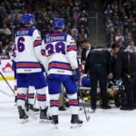 USA maju pred subojom so Slovakmi defenzivne starosti Obrancu po udere do hlavy niesli na nosidlach