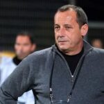 Byvaleho sefa futbaloveho klubu zastrelili na pohrebe matky