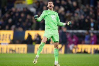 Dubravka caroval vychytal bod proti Man Utd Kriza Manchestru City treti zapas bez vyhry