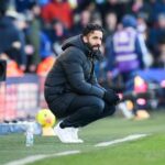 Kto si sadne na najhorucejsiu lavicku v PL United zvazuje dvojicu klubovych legiend po Amorimovi