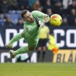 Milionove hviezdy skryl do vrecka brankar Dubravka je suverenom v Premier League